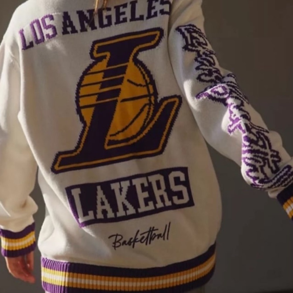 THE WILD COLLECTIVE NBA LOS ANGELES LAKERS Double Sided Cardigan Sweater